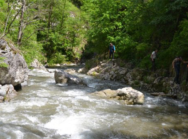 canyoing-slide-01-1024x341-1